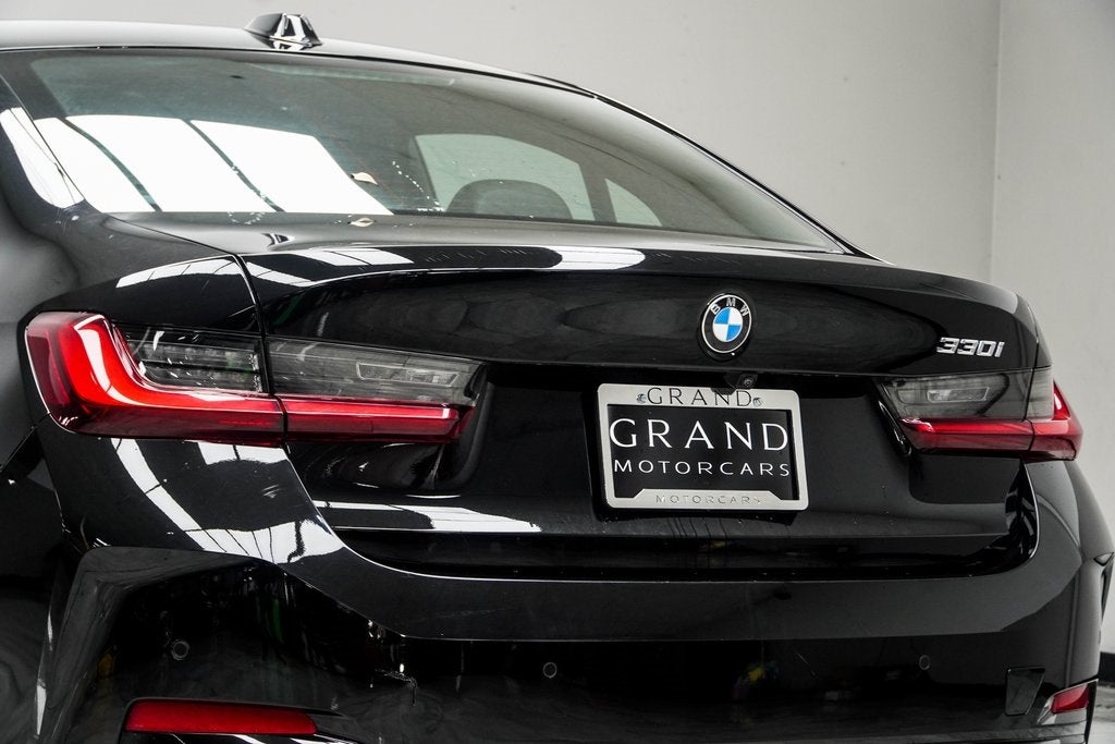 2025 BMW 3 Series 330i