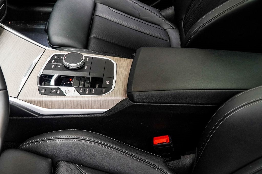 2025 BMW 3 Series 330i