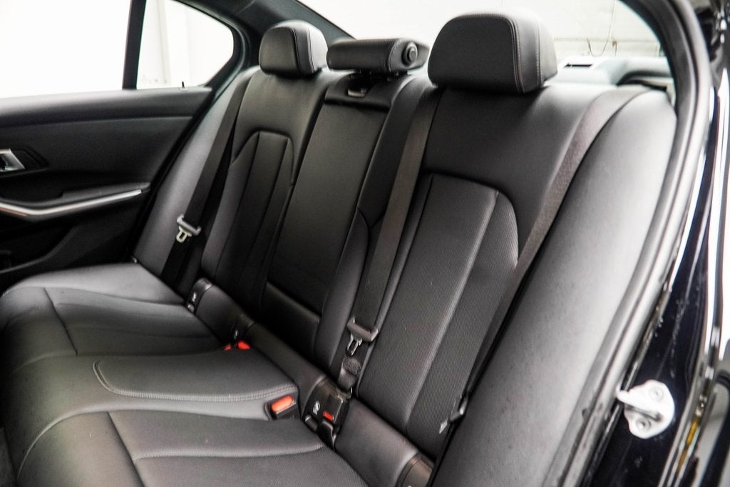 2025 BMW 3 Series 330i