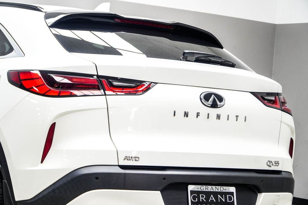 2023 INFINITI QX55 LUXE