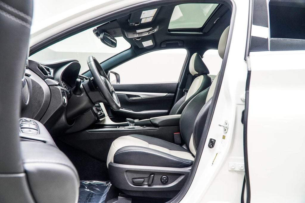 2023 INFINITI QX55 LUXE