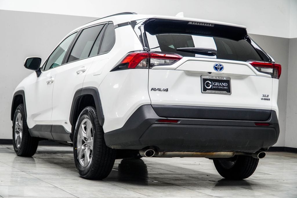 2024 Toyota RAV4 Hybrid XLE