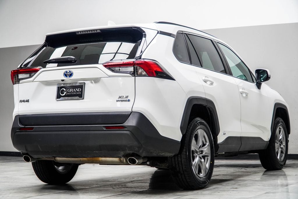 2024 Toyota RAV4 Hybrid XLE