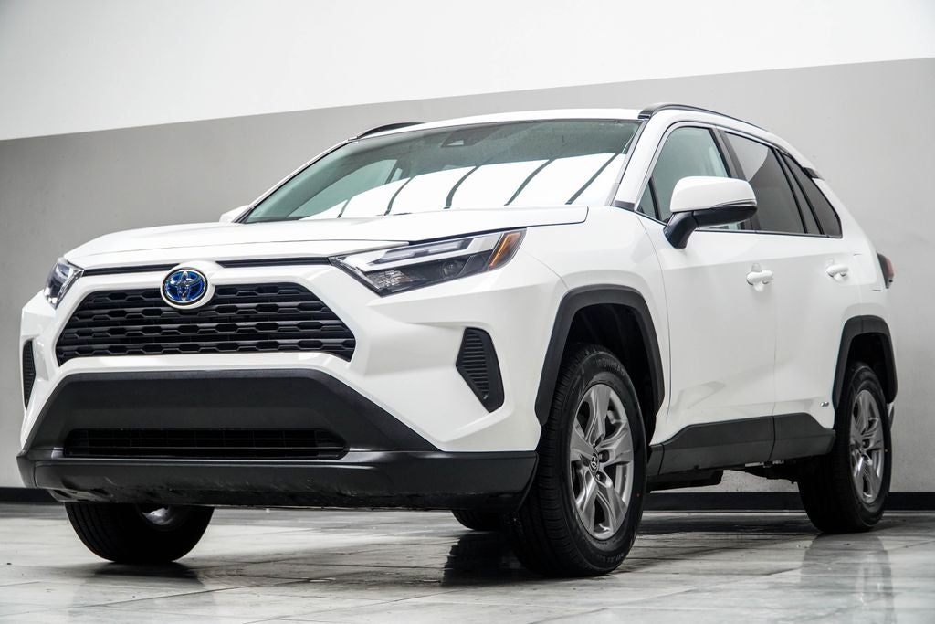 2024 Toyota RAV4 Hybrid XLE