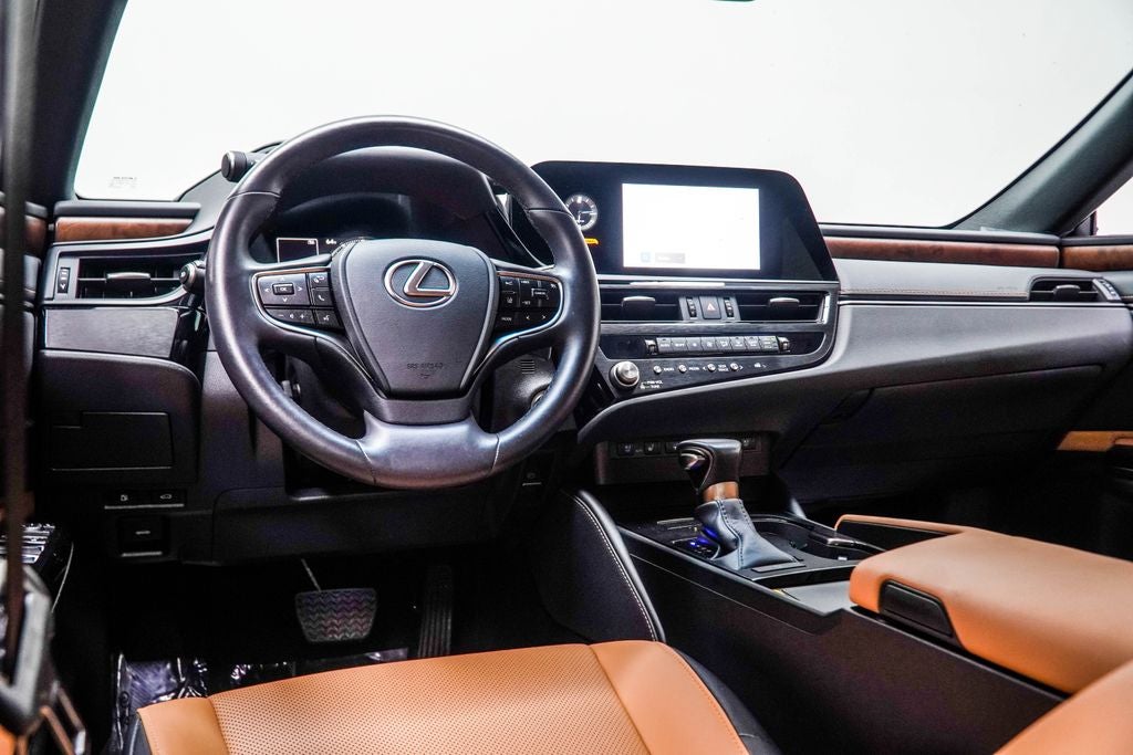 2025 Lexus ES 350