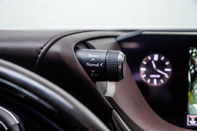 2020 Lexus ES 300h Ultra Luxury