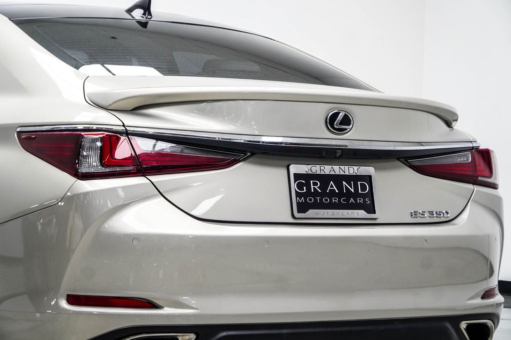 2022 Lexus ES 350 Ultra Luxury