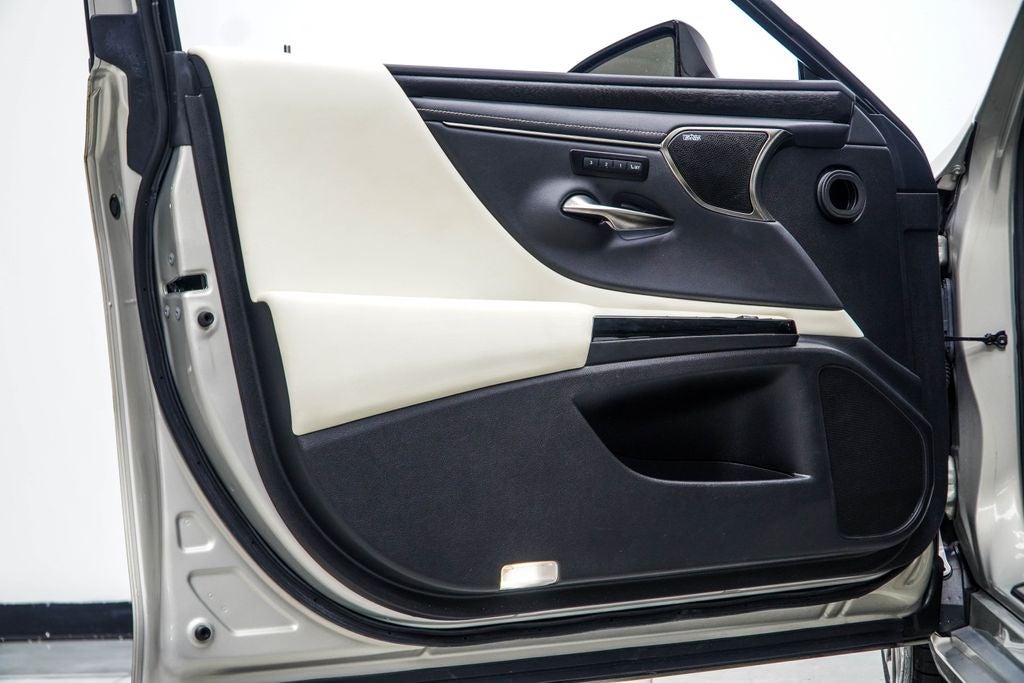 2022 Lexus ES 350 Ultra Luxury