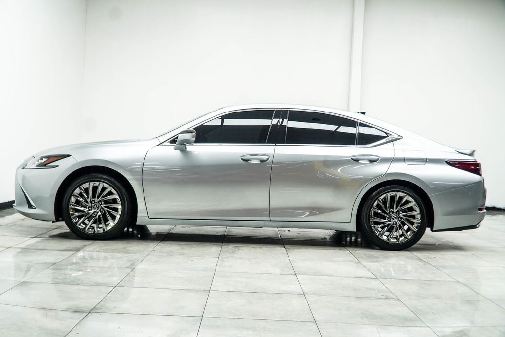 2025 Lexus ES 350 Ultra Luxury