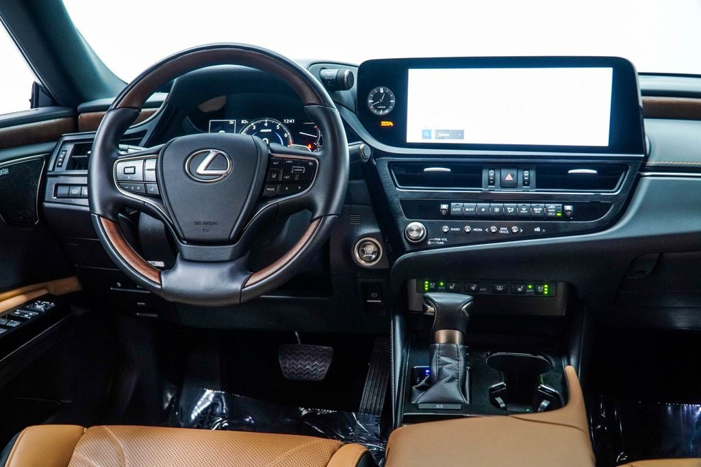 2025 Lexus ES 350 Ultra Luxury