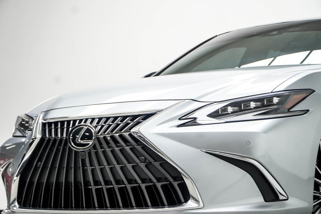 2025 Lexus ES 350 Ultra Luxury