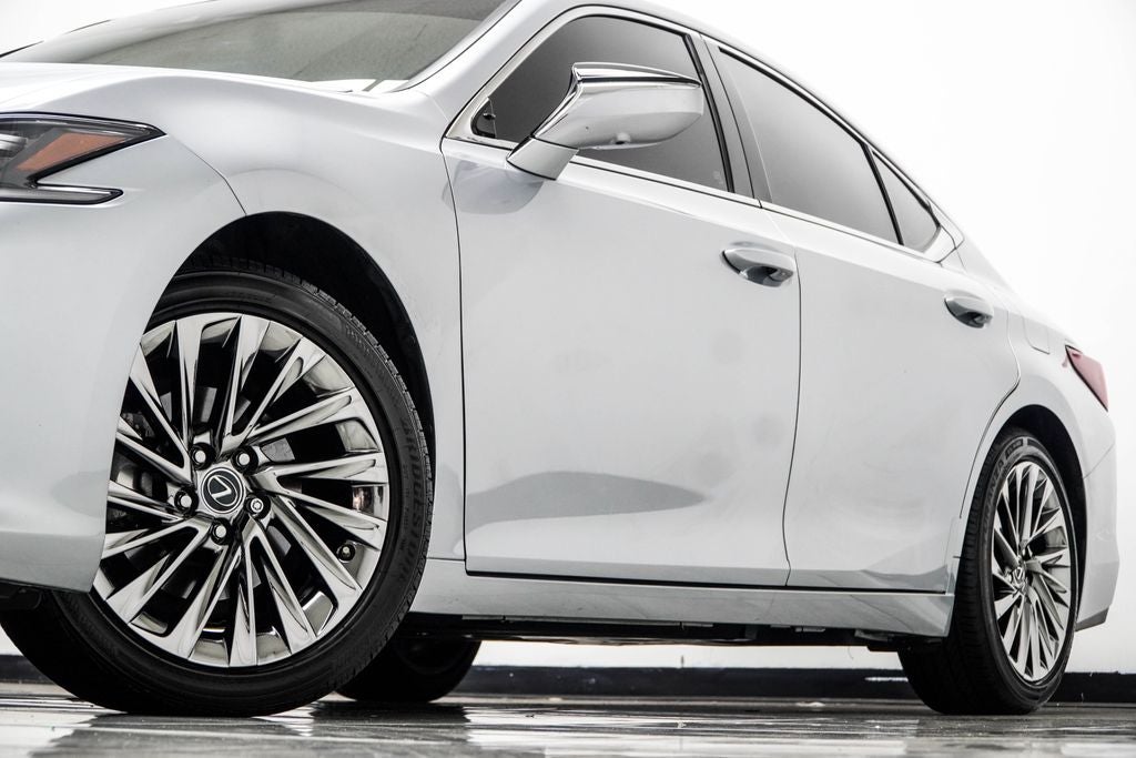 2025 Lexus ES 350 Ultra Luxury