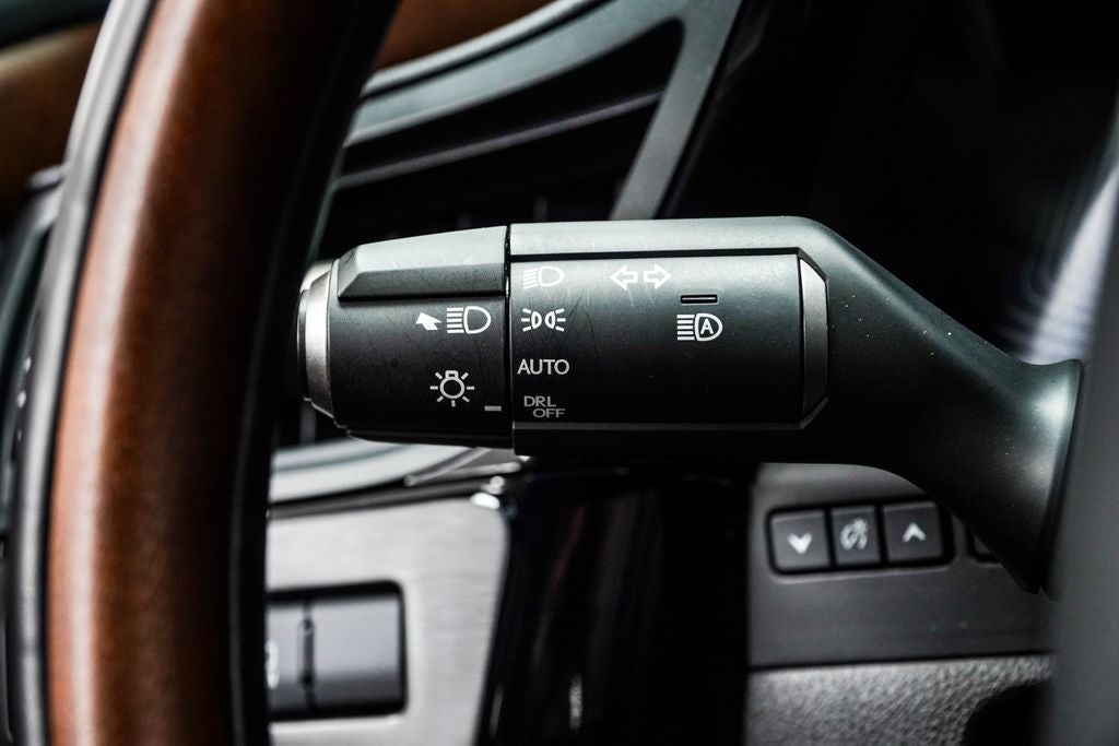 2025 Lexus ES 350 Ultra Luxury