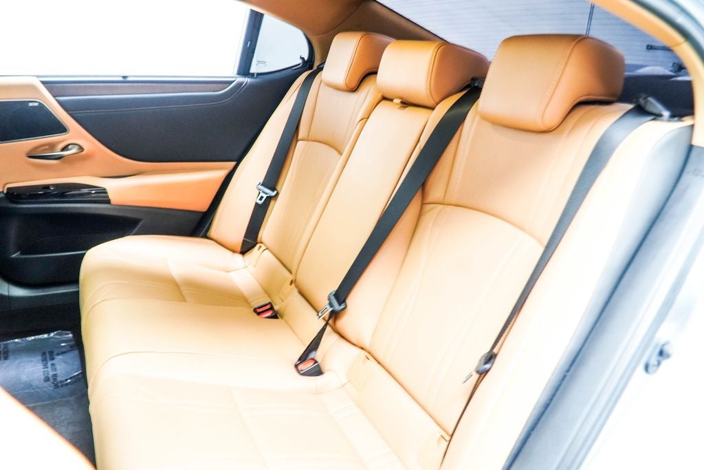 2025 Lexus ES 350 Ultra Luxury
