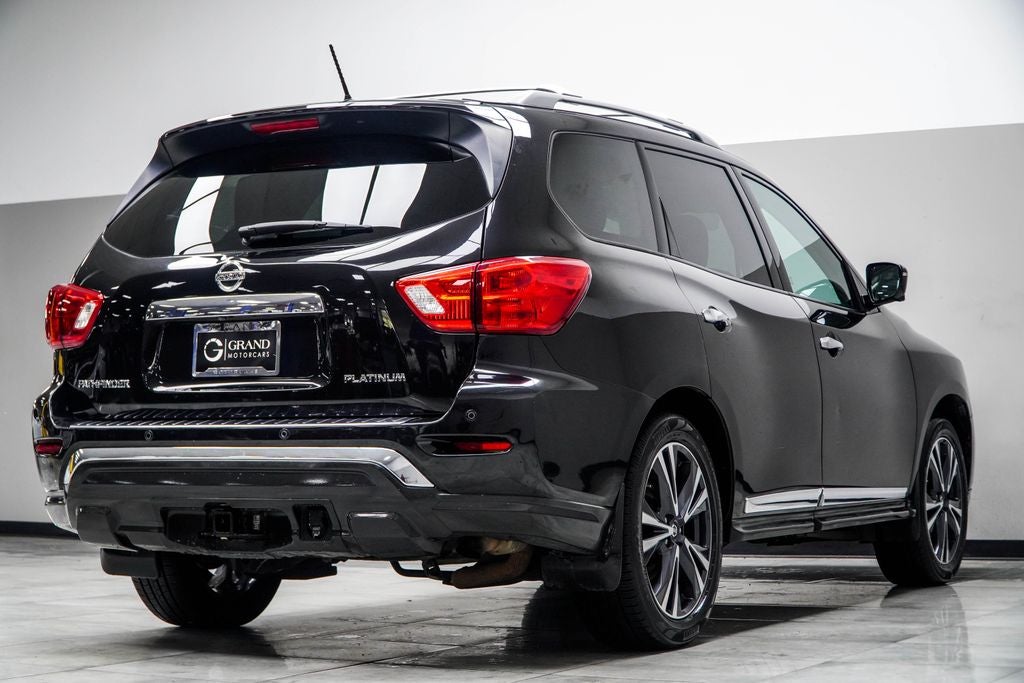 2017 Nissan Pathfinder Platinum