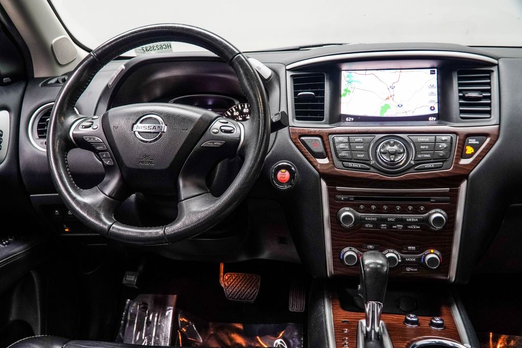 2017 Nissan Pathfinder Platinum
