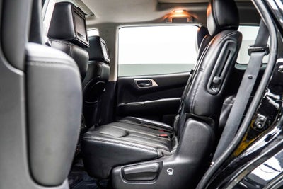 2017 Nissan Pathfinder Platinum