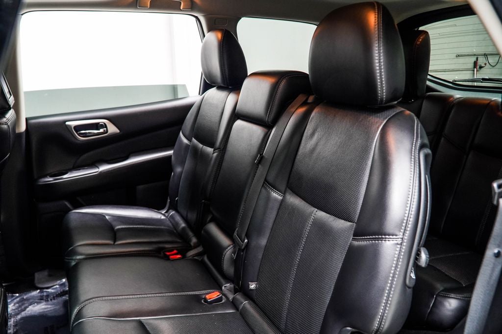 2017 Nissan Pathfinder Platinum