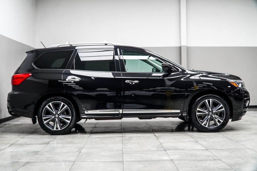 2017 Nissan Pathfinder Platinum