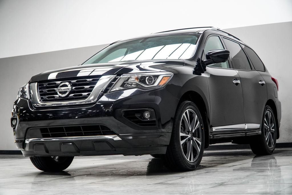 2017 Nissan Pathfinder Platinum