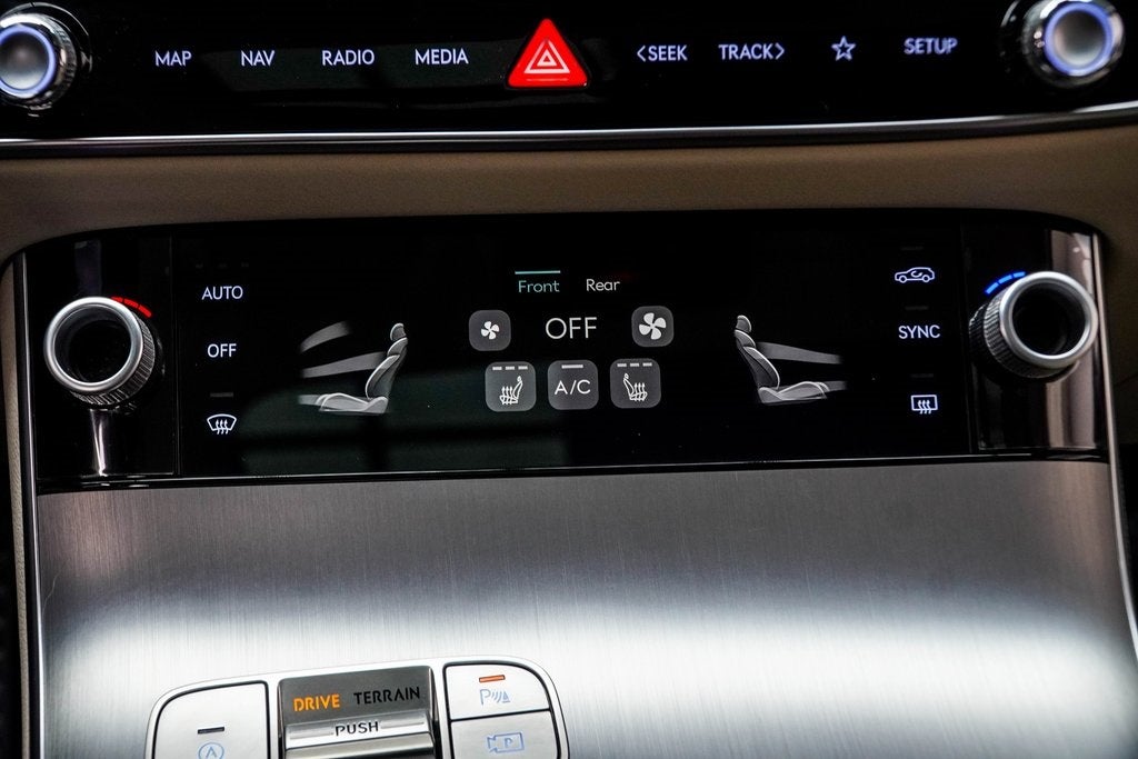 2026 Genesis GV70 2.5T Select