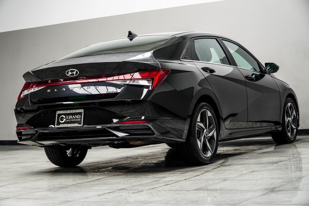 2022 Hyundai Elantra Limited