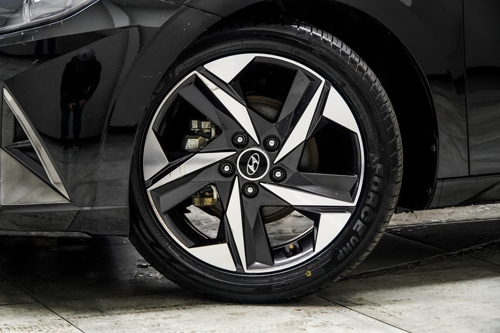 2022 Hyundai Elantra Limited