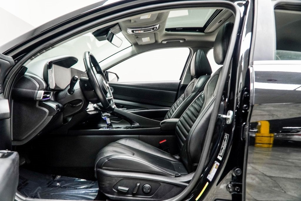 2022 Hyundai Elantra Limited