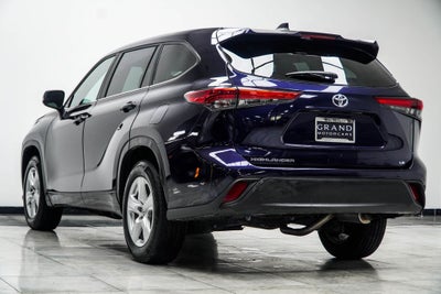 2023 Toyota Highlander LE