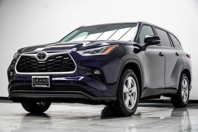 2023 Toyota Highlander LE