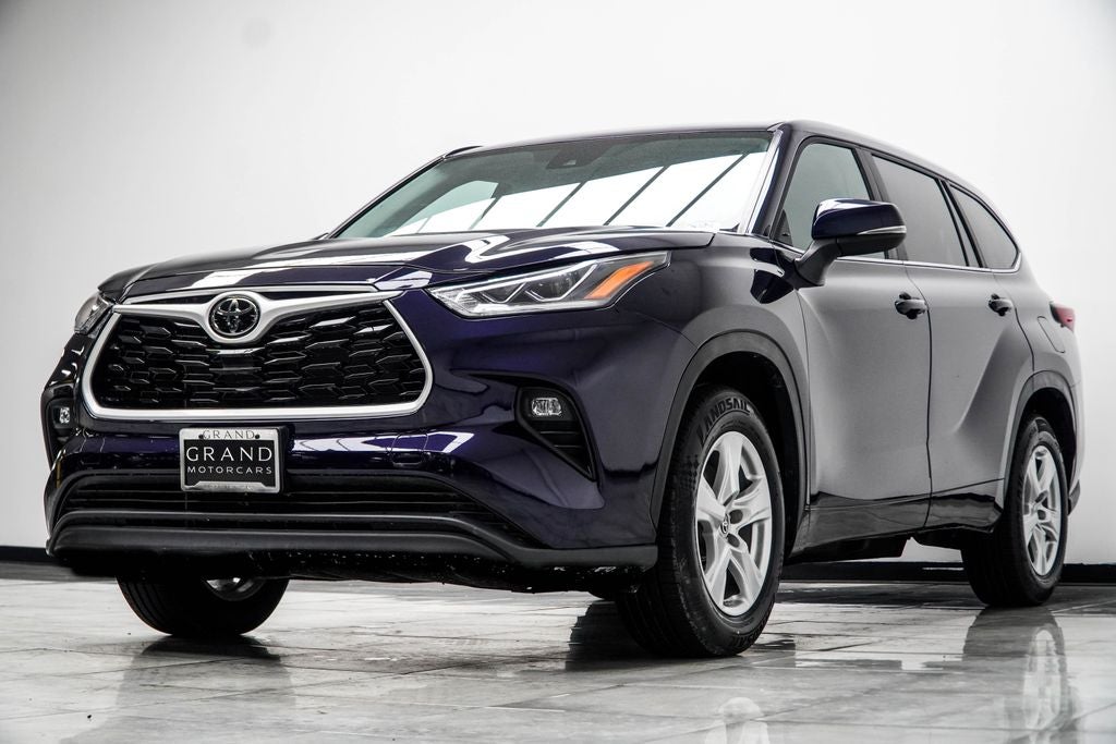 2023 Toyota Highlander LE