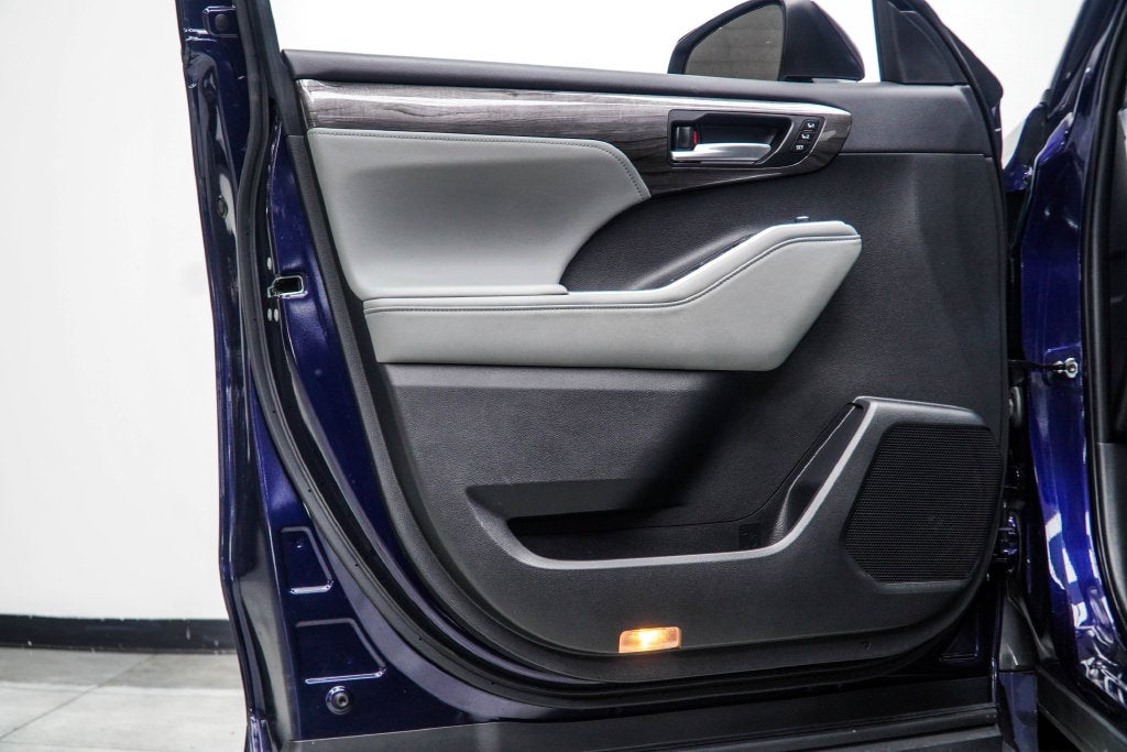 2023 Toyota Highlander Platinum