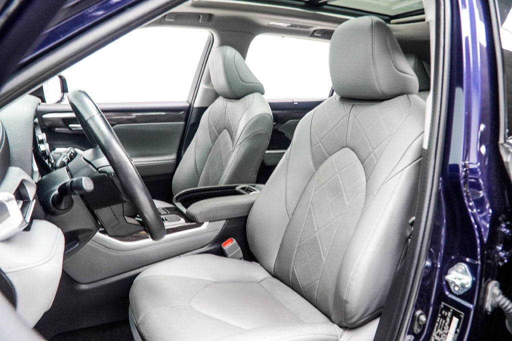 2023 Toyota Highlander Platinum