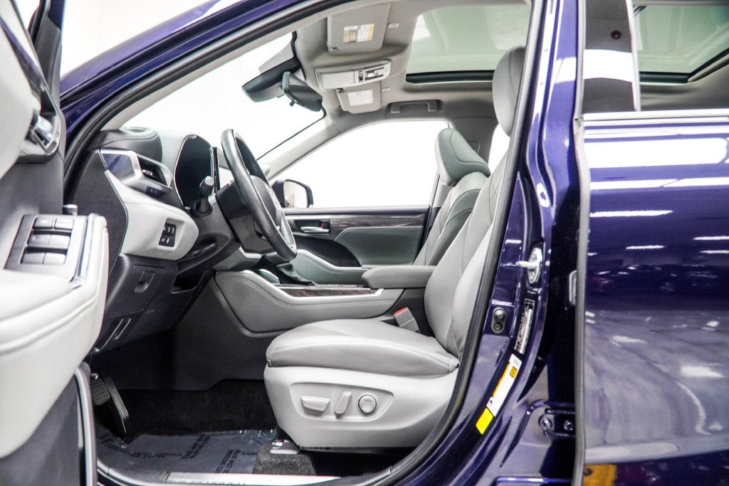 2023 Toyota Highlander Platinum