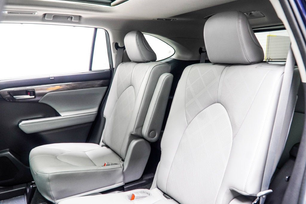 2023 Toyota Highlander Platinum
