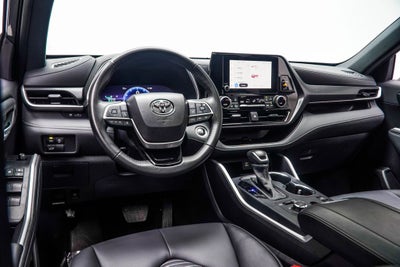 2025 Toyota Highlander XSE
