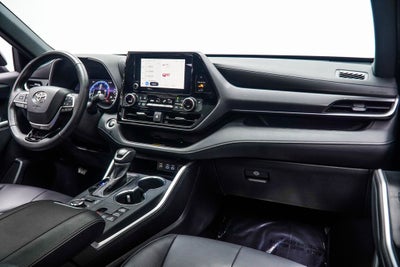 2025 Toyota Highlander XSE