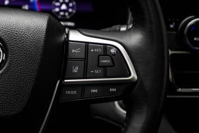 2025 Toyota Highlander XSE