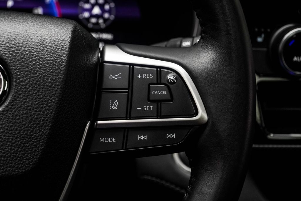 2025 Toyota Highlander XSE