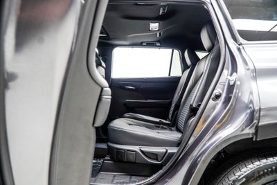 2025 Toyota Highlander XSE
