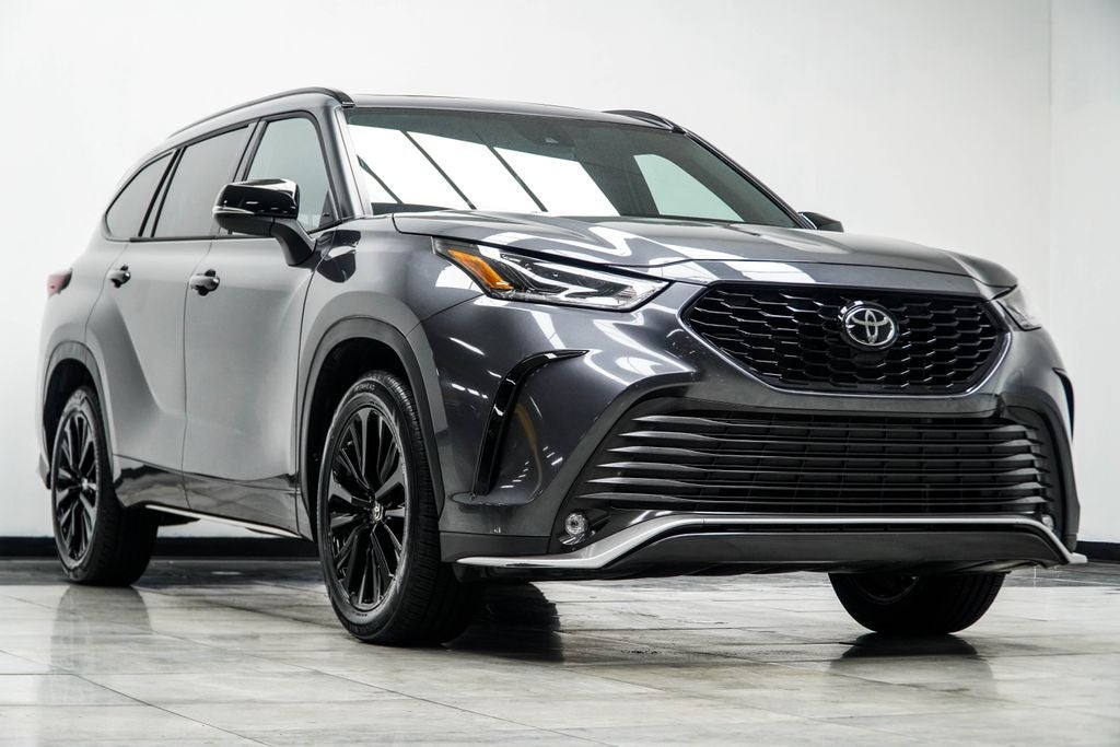 2025 Toyota Highlander XSE