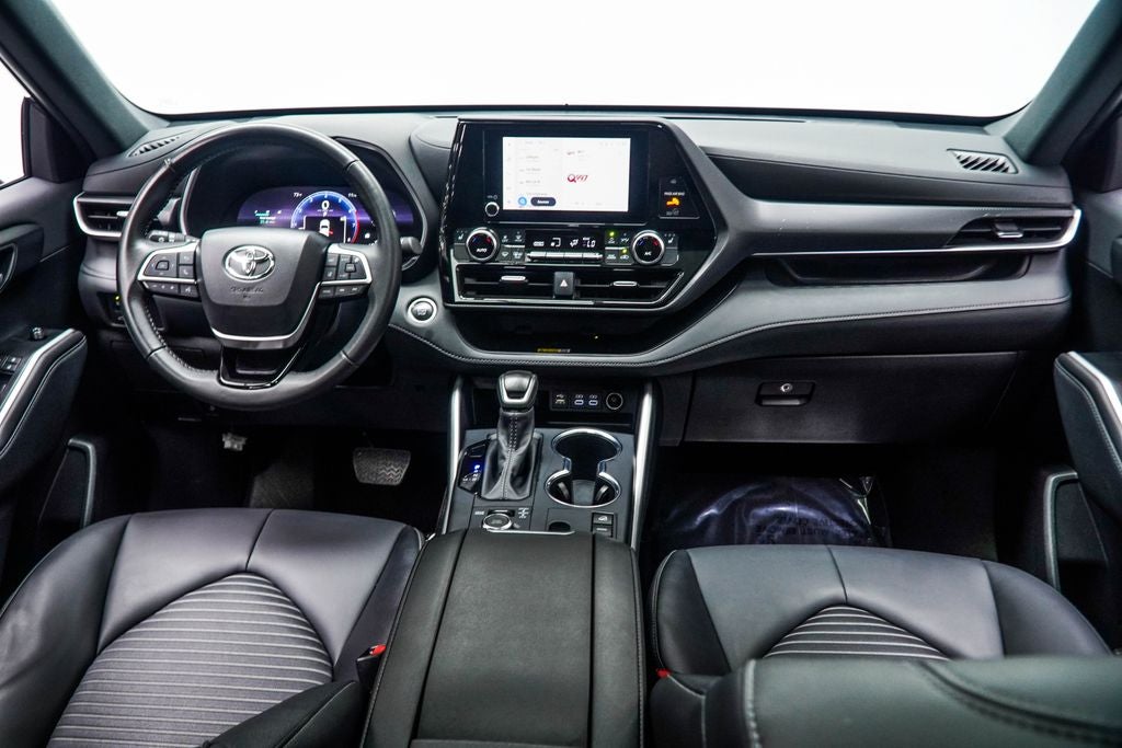 2025 Toyota Highlander XSE