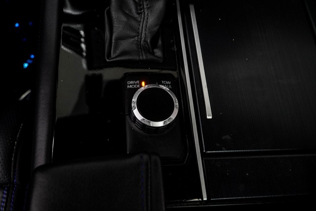 2023 Toyota Tundra Hybrid Platinum