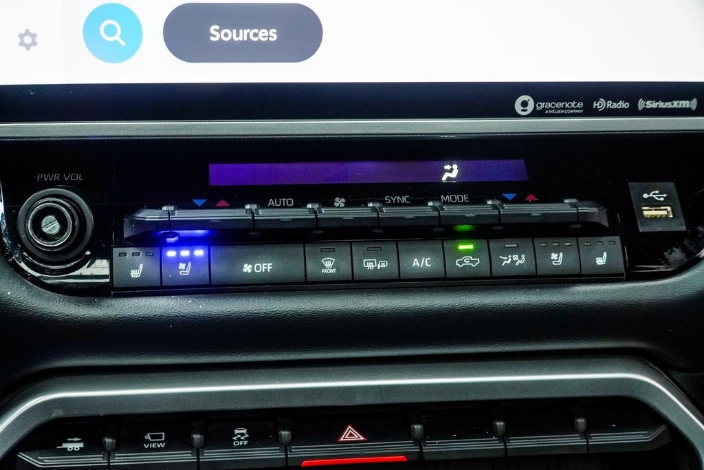 2023 Toyota Tundra Hybrid Platinum