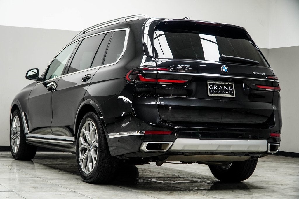 2025 BMW X7 xDrive40i