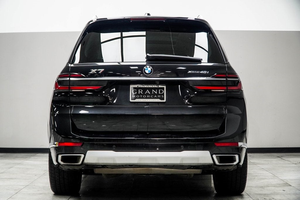 2025 BMW X7 xDrive40i