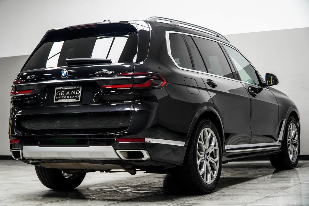 2025 BMW X7 xDrive40i