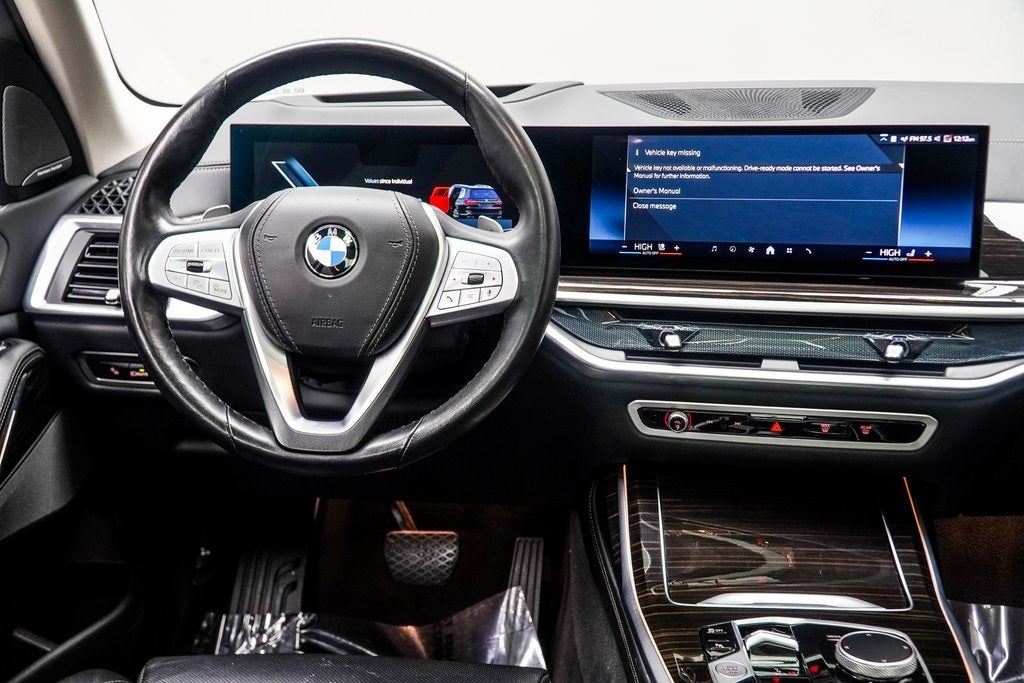 2025 BMW X7 xDrive40i
