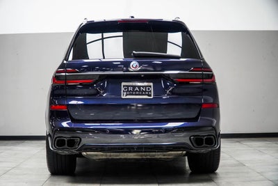 2023 BMW X7 M60i