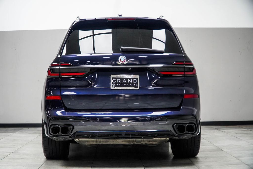 2023 BMW X7 M60i
